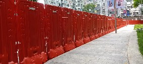 塑料圍擋：輕巧、耐久和易安裝的優(yōu)勢(shì)特點(diǎn)【旭東鋼構(gòu)】
